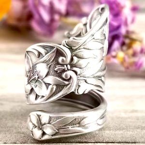 NEW!  Silver Plated Retro Spoon Ring. Vintage flower design.